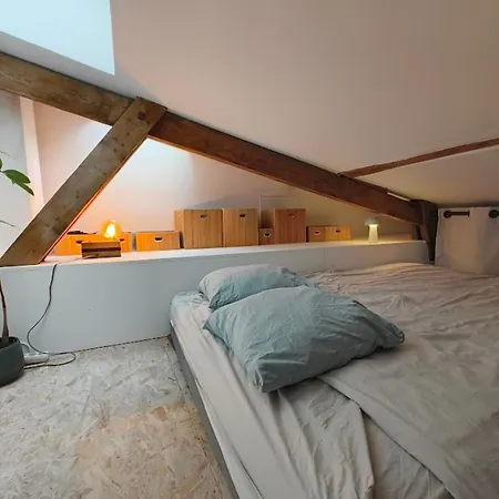 Apartment Near Buttes Chaumont